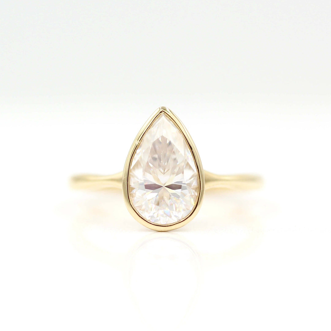 Engagement Ring The Stevie Ring (Pear)