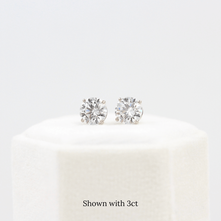 Earrings The Classic Stud Earrings in White Gold with Lab-Grown Diamond