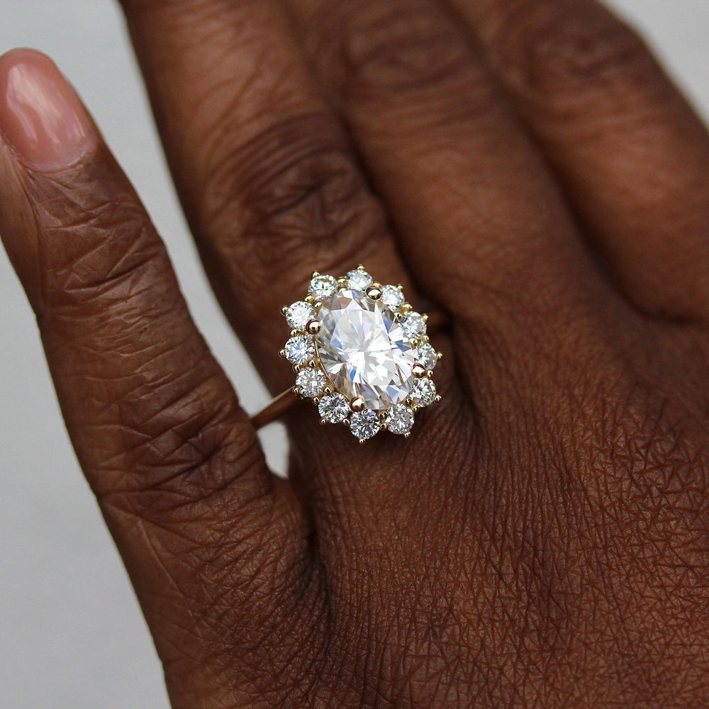 Engagement Ring The Allie Ring (Oval)