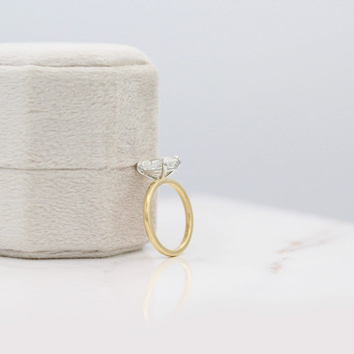 Ready to Ship Ring 18k Yellow Gold and Platinum The Eri Ring in 18k Yellow Gold and Platinum with 2.5ct Lab-Grown Diamond