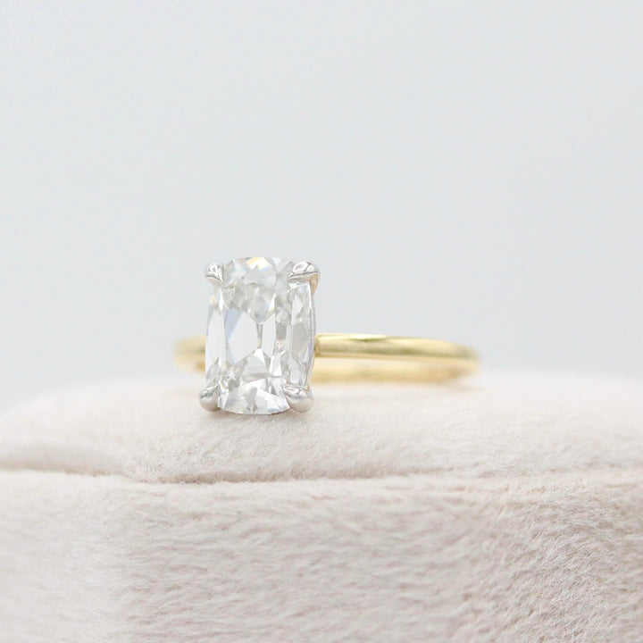 Ready to Ship Ring 18k Yellow Gold and Platinum The Eri Ring in 18k Yellow Gold and Platinum with 2.5ct Lab-Grown Diamond