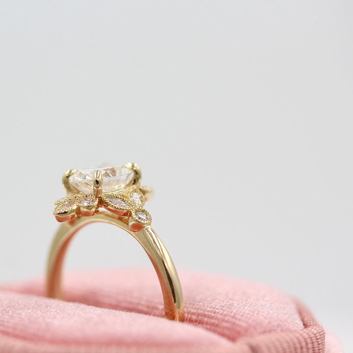 Engagement Ring The Harlow Ring (Oval)