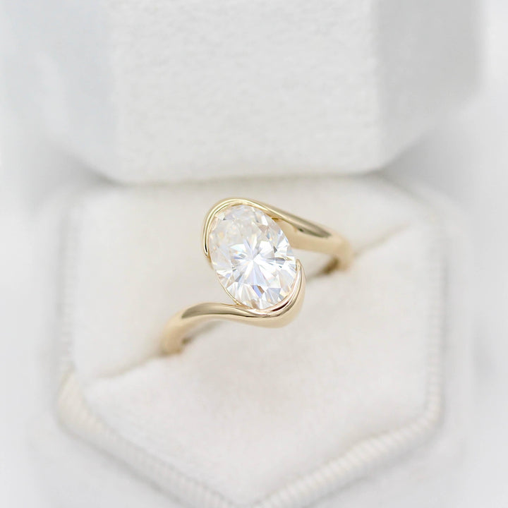 Engagement Ring The Sienna Ring (Oval)