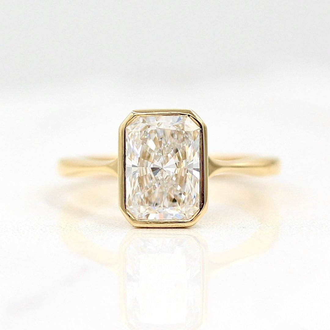 Engagement Ring The Stevie Ring (Radiant)