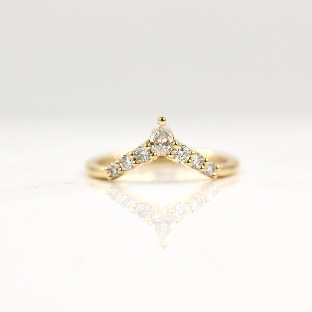 Ready-to-ship Ring 14k Yellow Gold The Pinnacle Wedding Band in Yellow Gold