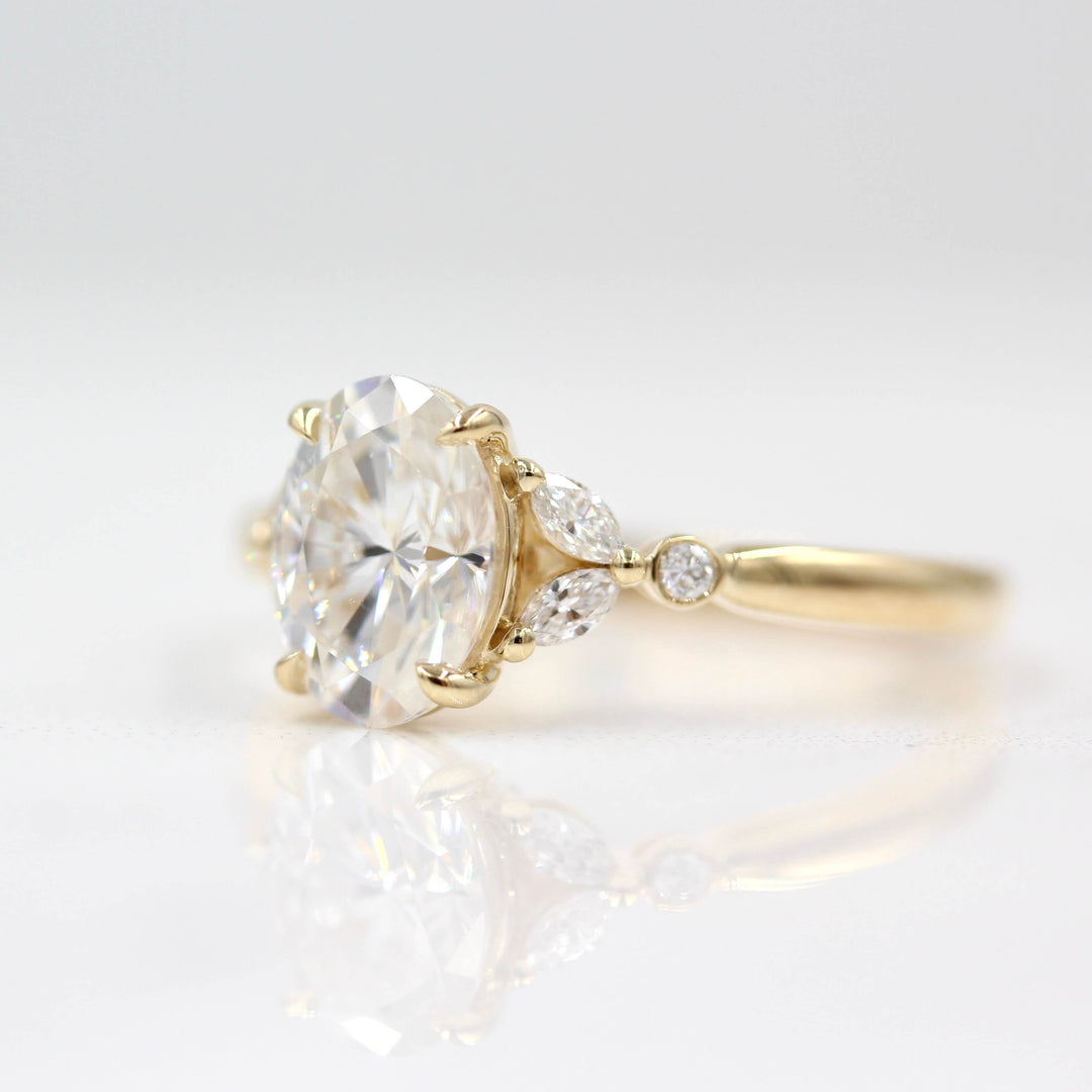 Engagement Ring The Sophia Ring (Oval)