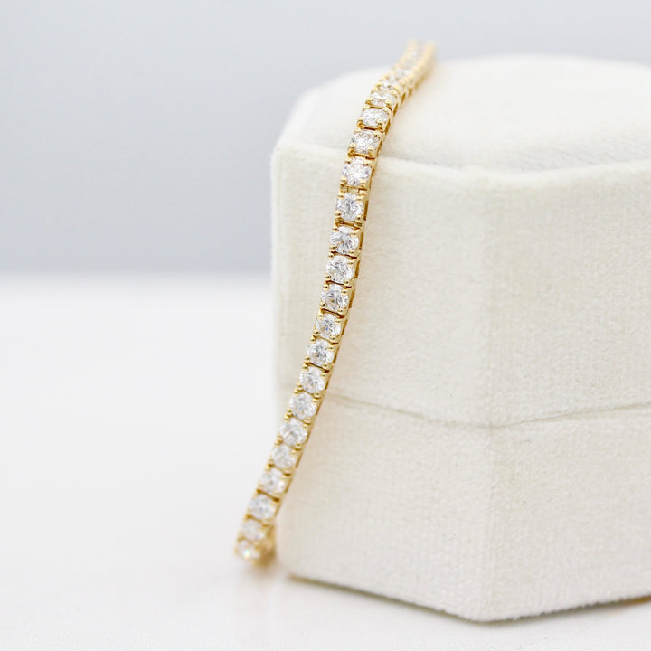 The 5ct Classic Lab-Grown Diamond Tennis Bracelet 7" in Yellow Gold