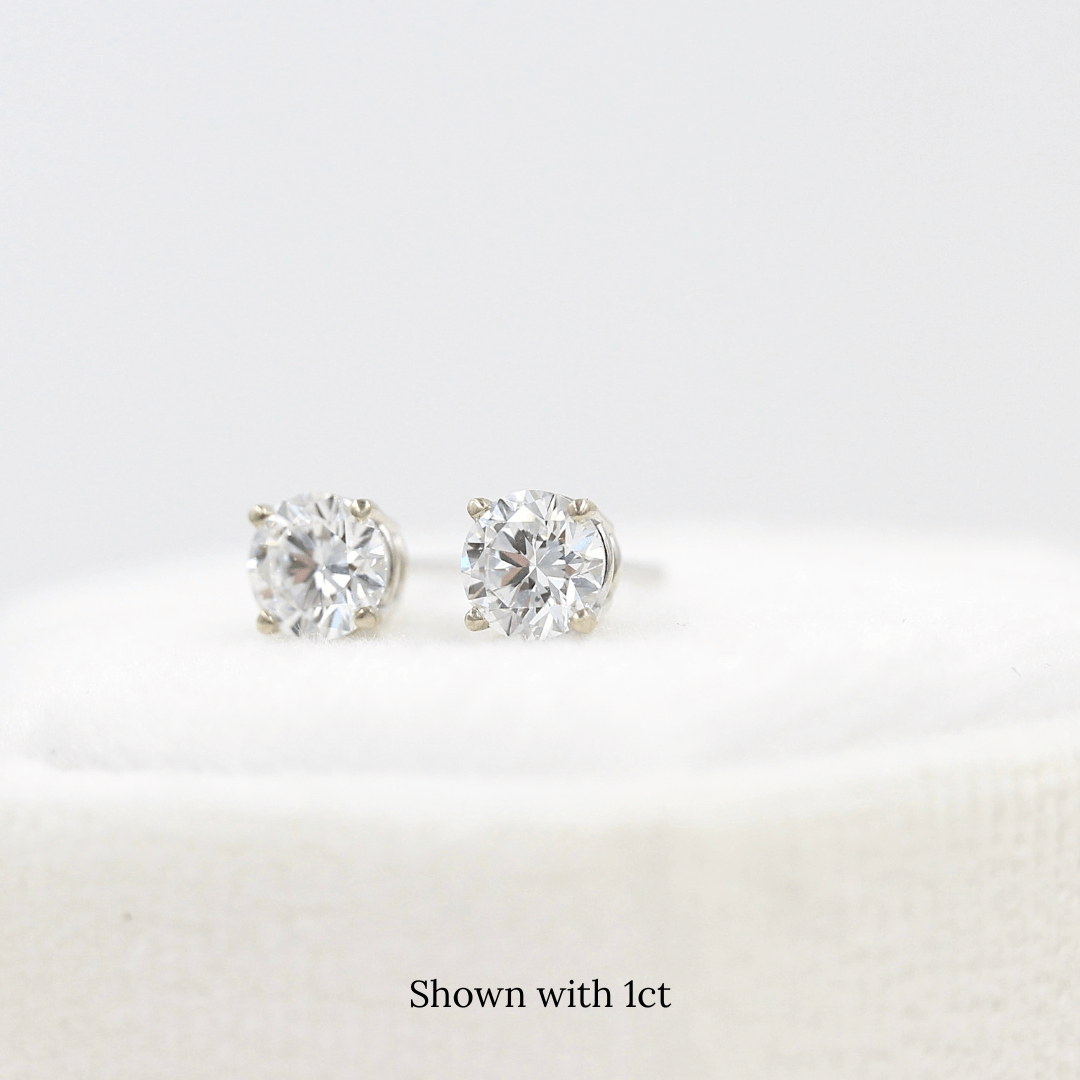 Earrings The Classic Stud Earrings in White Gold with Lab-Grown Diamond