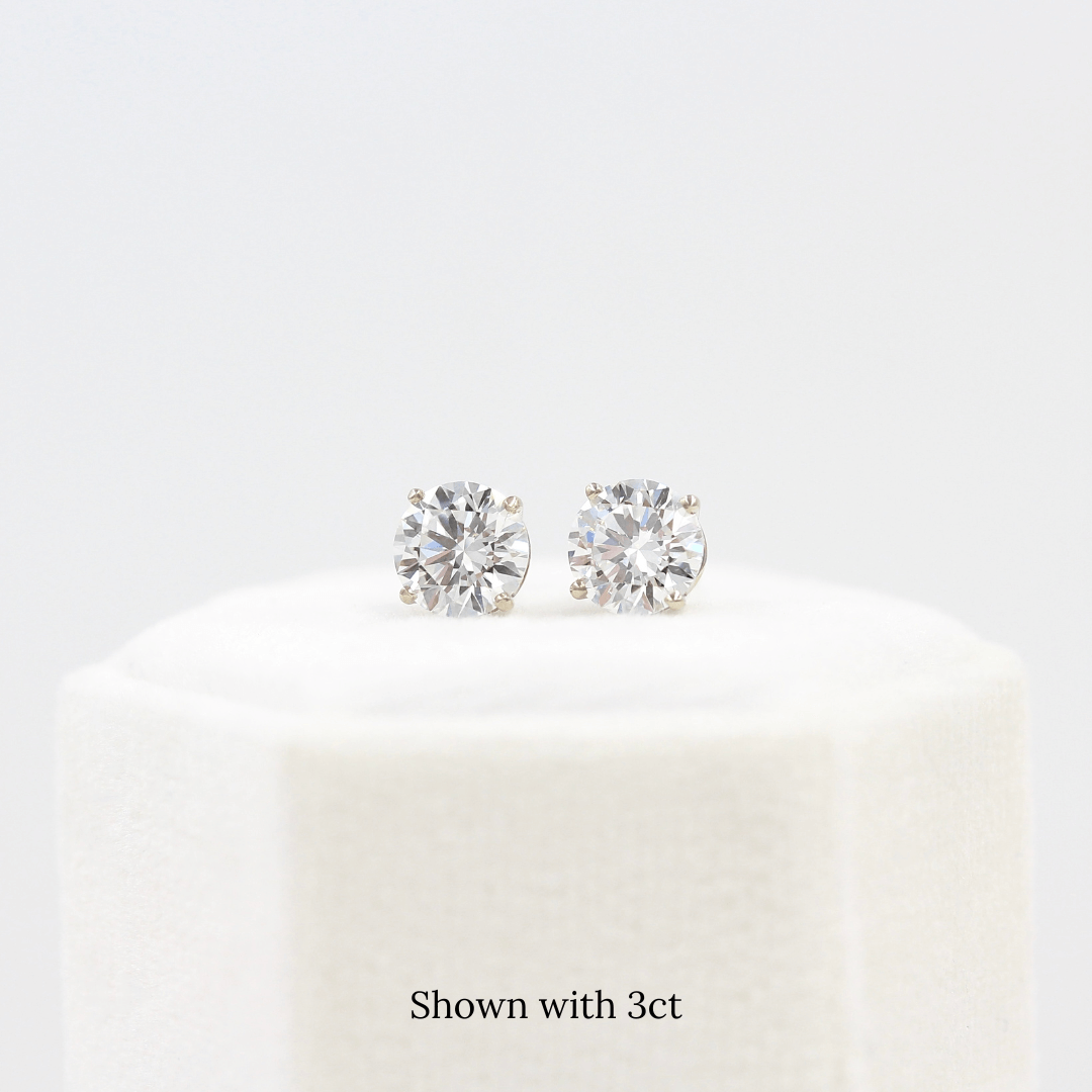 Earrings The Classic Stud Earrings in White Gold with Lab-Grown Diamond