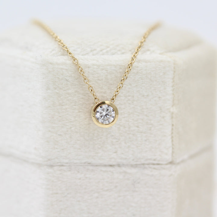 Necklace 14k Yellow Gold / 1/4ct 1/4ct Diamond Bezel Necklace in Yellow Gold