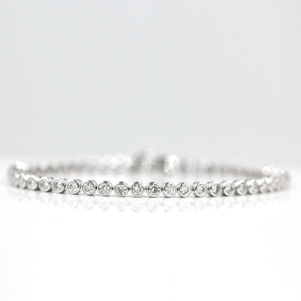 The Bezel Lab-Grown Diamond Tennis Bracelet – Taylor Custom