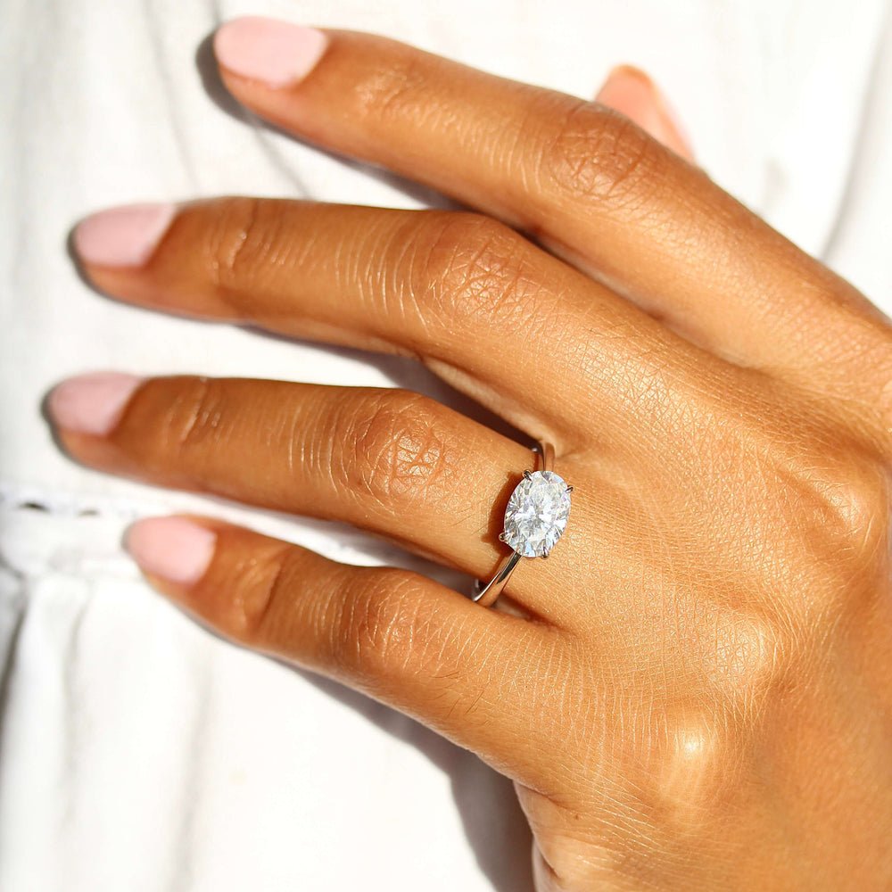 The Twyla Ring (Oval) in White Gold modeled on a hand