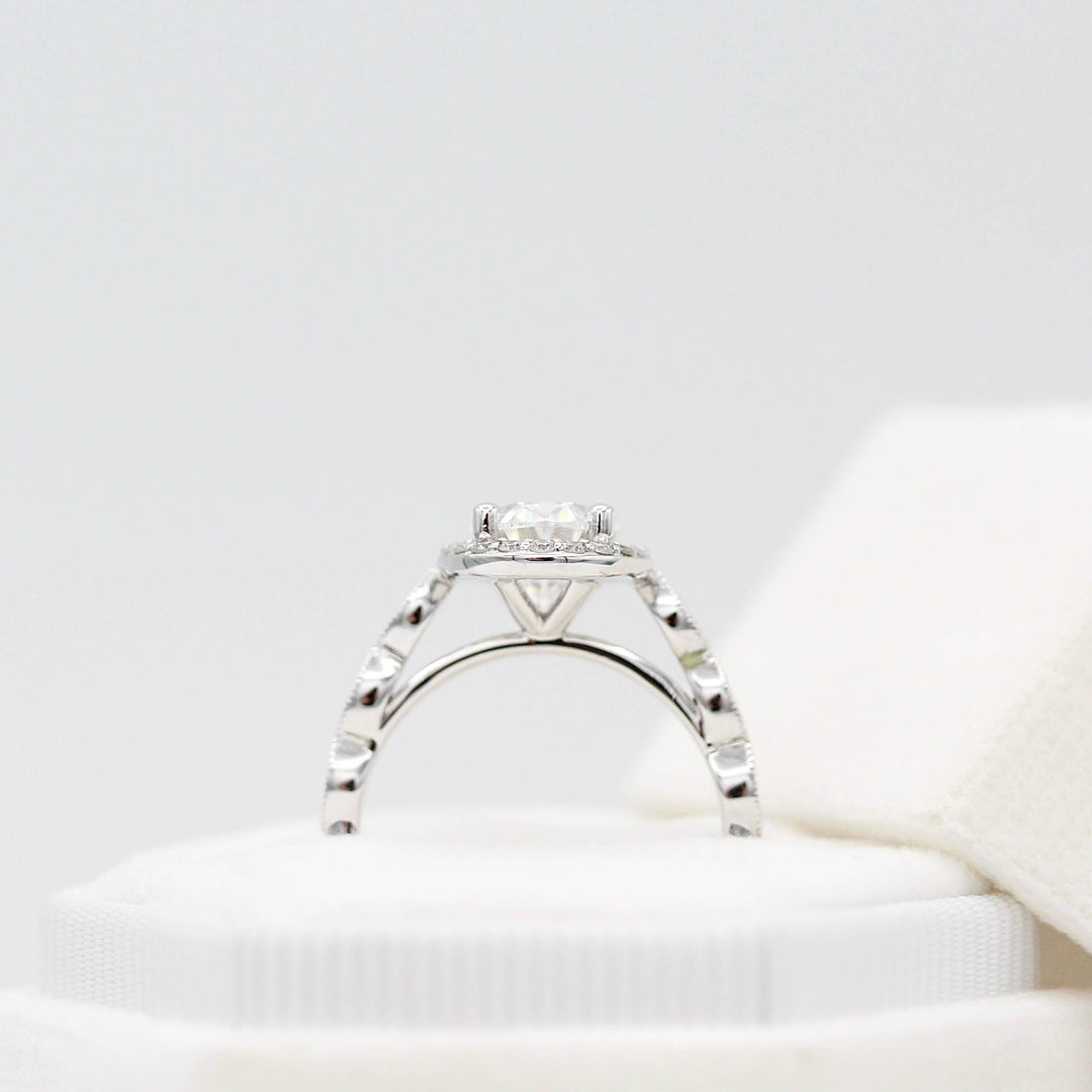 Ready to Ship Ring 14k White Gold The Isla Ring (Oval) in White Gold with 2ct Moissanite