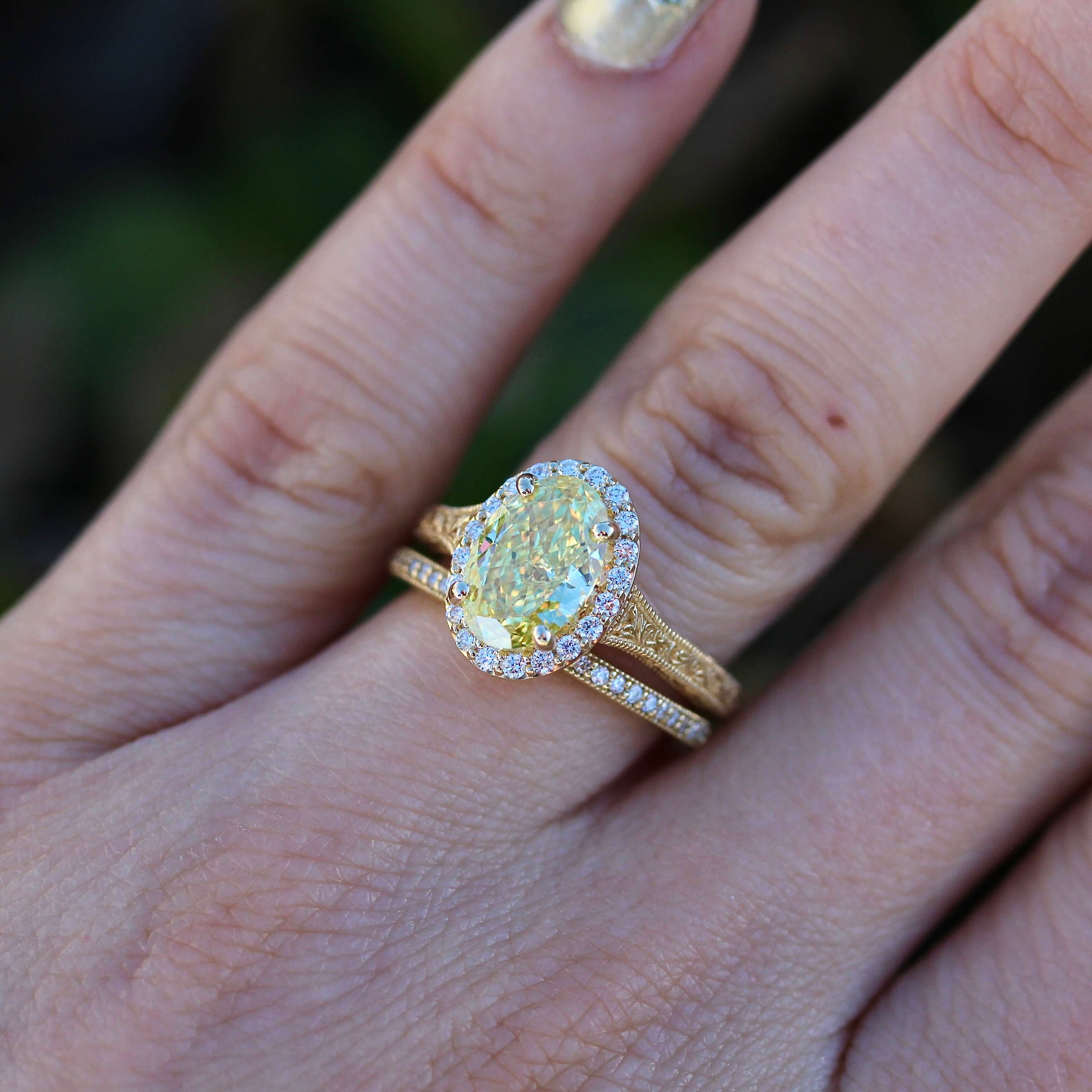 The Sabrina Ring (Oval) in Yellow Gold with 2.03ct Yellow Lab