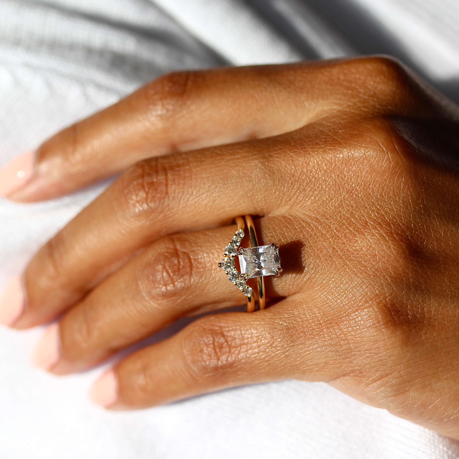 Serena Ringu The Serena Ring (Radiant) – Taylor Custom Rings