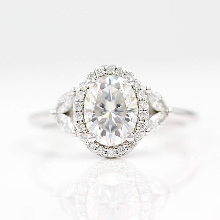 Close-up front view of the Ivy nature-inspired diamond engagement ring