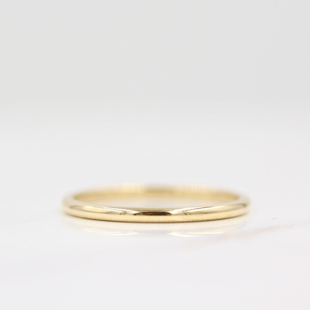 Simple gold stacking band