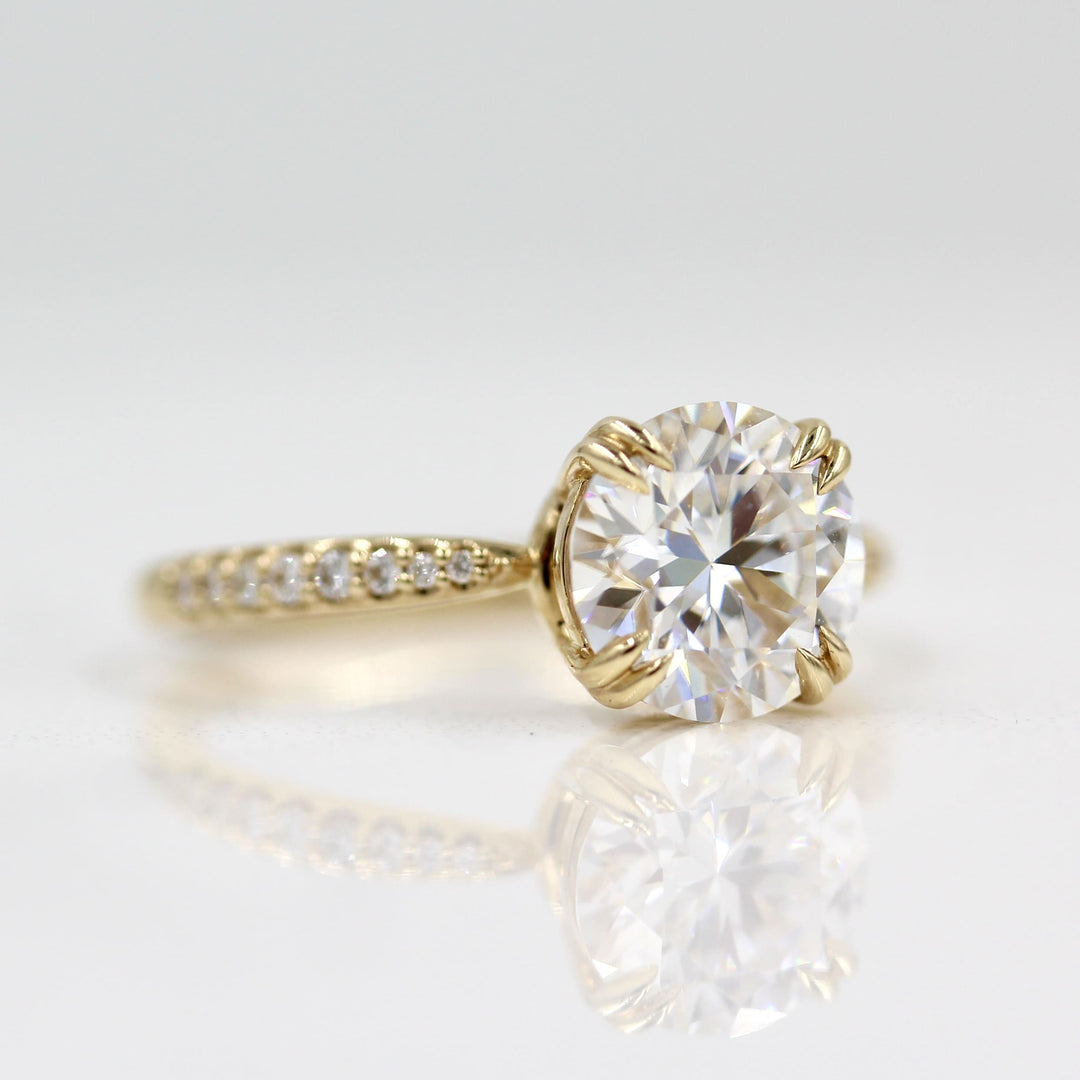 2ct round lab-grown diamond engagement ring in yellow gold