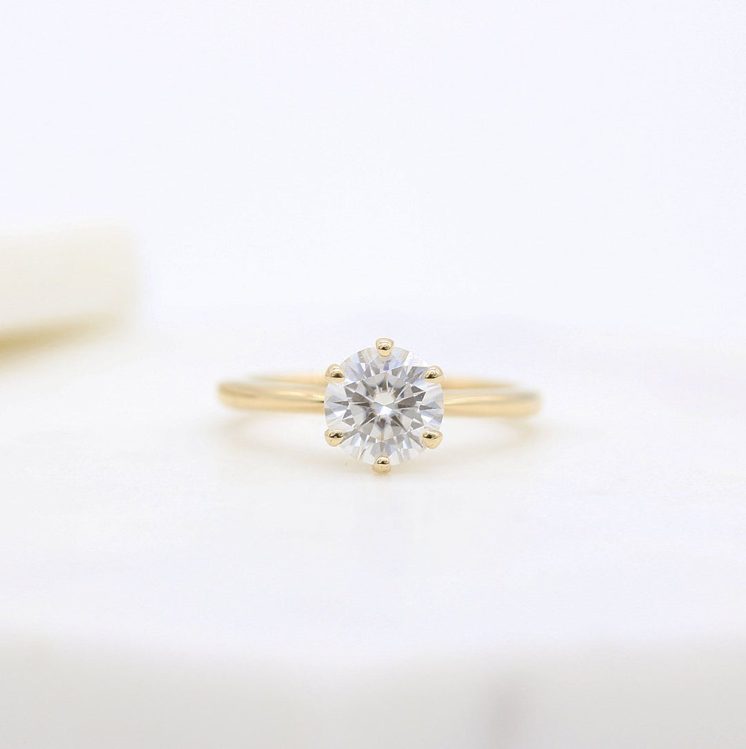 The Audrey Ring in Yellow Gold and 1ct Moissanite