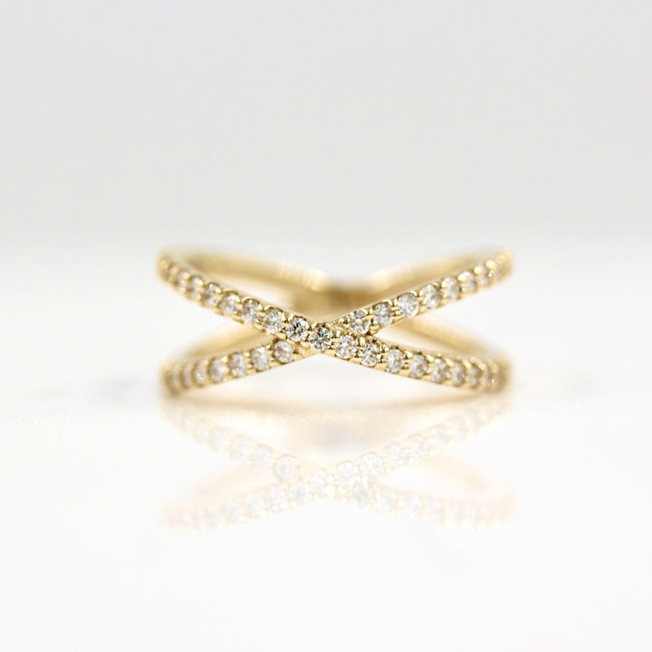 Yellow gold lab-grown diamond criss-cross wedding band